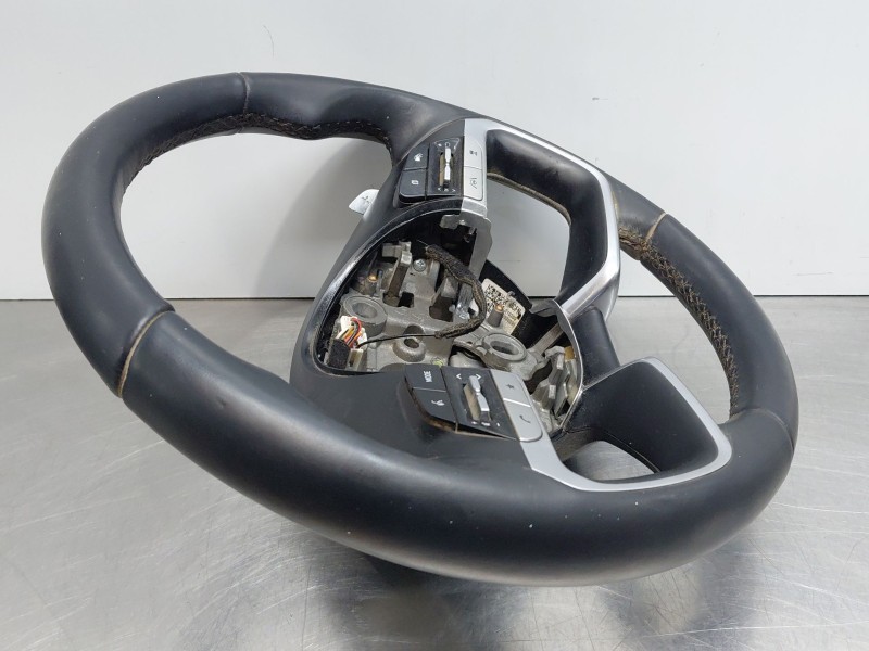 Recambio de volante para hyundai tucson hybrid referencia OEM IAM   
