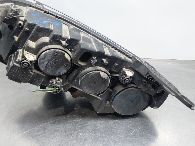 Recambio de faro derecho para fiat doblo cargo (263_) 1.3 d multijet (263wxu1a) referencia OEM IAM   