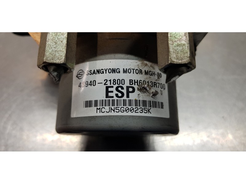 Recambio de abs para ssangyong rodius xdi limited referencia OEM IAM 4894021800 A2C97801102 