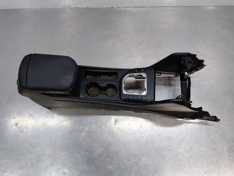 Recambio de apoyabrazos central para kia sportage concept referencia OEM IAM   