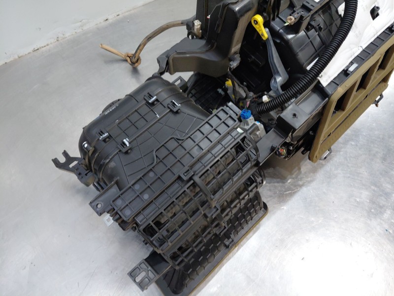 Recambio de evaporador aire acondicionado para hyundai tucson hybrid referencia OEM IAM   