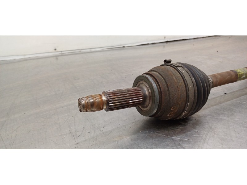 Recambio de transmision delantera izquierda para hyundai kona klass 2wd referencia OEM IAM 49500J9300  