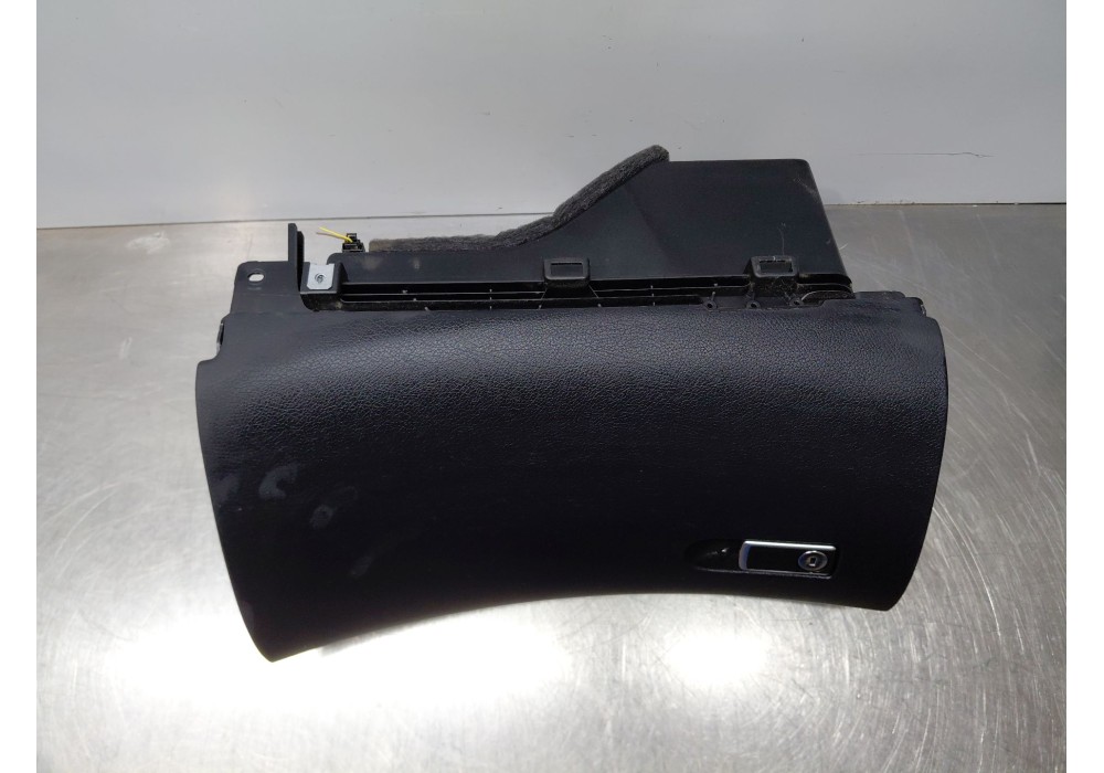 Recambio de guantera para mercedes-benz clase e t-model (s213) e 350 d (213.222) referencia OEM IAM   