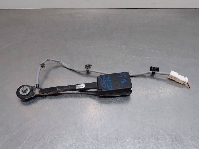 Recambio de enganche del cinturon delantero izq para hyundai tucson hybrid referencia OEM IAM   