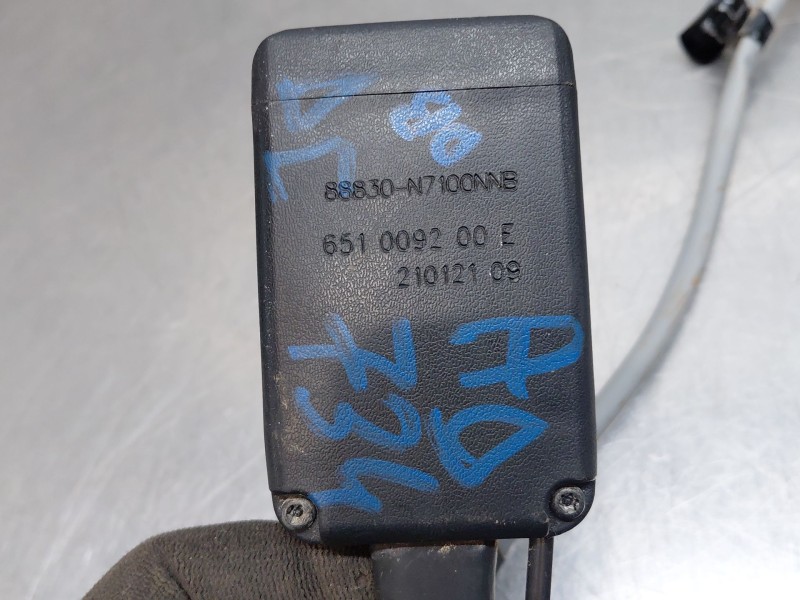Recambio de enganche del cinturon delantero izq para hyundai tucson hybrid referencia OEM IAM   