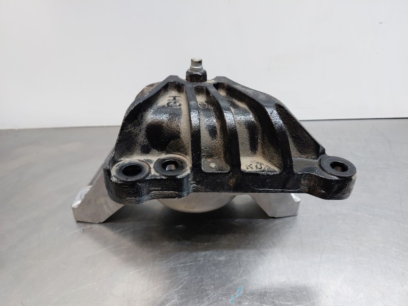 Recambio de soporte motor derecho para hyundai tucson hybrid referencia OEM IAM   