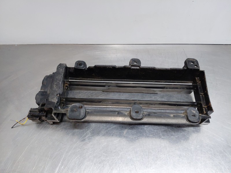 Recambio de rejilla aireadora para hyundai tucson hybrid referencia OEM IAM   