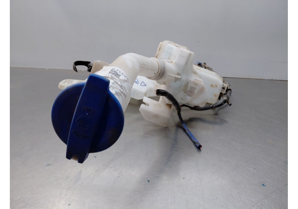 Recambio de deposito limpia para kia sportage concept referencia OEM IAM 98610R2100  