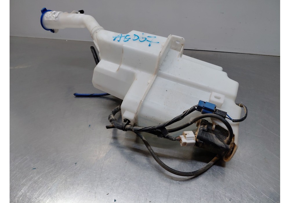 Recambio de deposito limpia para kia sportage concept referencia OEM IAM 98610R2100  