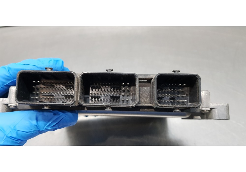 Recambio de centralita motor uce para renault megane iii berlina 5 p expression referencia OEM IAM 237101715R 237100914R 