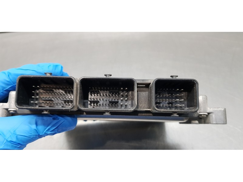 Recambio de centralita motor uce para renault megane iii berlina 5 p expression referencia OEM IAM 237101715R 237100914R 