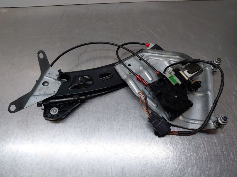 Recambio de elevalunas trasero derecho para ford focus ii descapotable 2.0 tdci referencia OEM IAM   