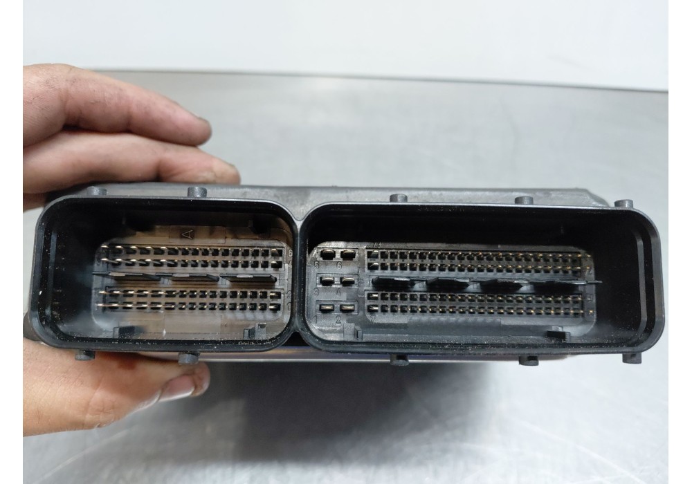 Recambio de centralita motor uce para audi a5 sportback (8ta) 2.0 tdi referencia OEM IAM 03l906018JJ  