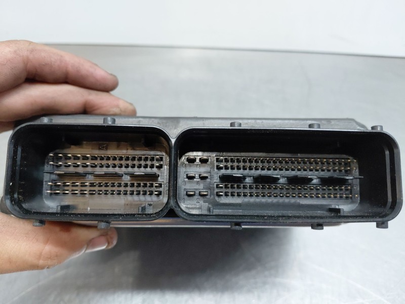 Recambio de centralita motor uce para audi a5 sportback (8ta) 2.0 tdi referencia OEM IAM 03l906018JJ  