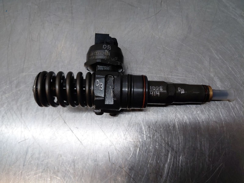 Recambio de inyector para audi a6 c5 (4b2, 4b4) 1.9 tdi referencia OEM IAM 038130073AR  