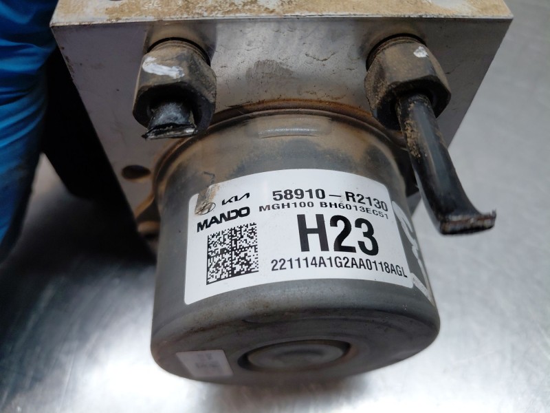 Recambio de abs para kia sportage concept referencia OEM IAM 58910R2130  