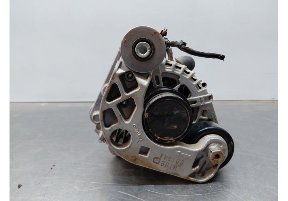 Recambio de alternador para kia sportage concept referencia OEM IAM 373002M520  