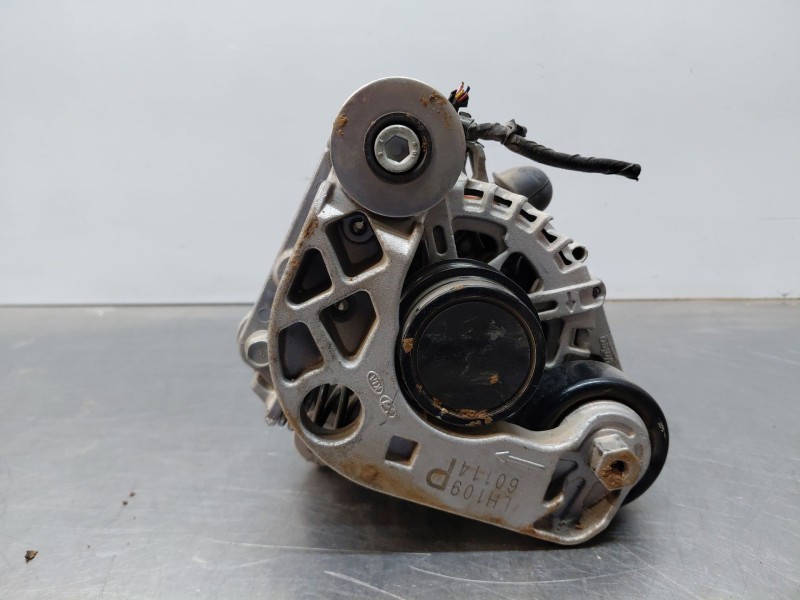 Recambio de alternador para kia sportage concept referencia OEM IAM 373002M520  