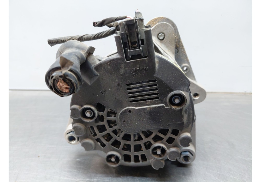 Recambio de alternador para kia sportage concept referencia OEM IAM 373002M520  