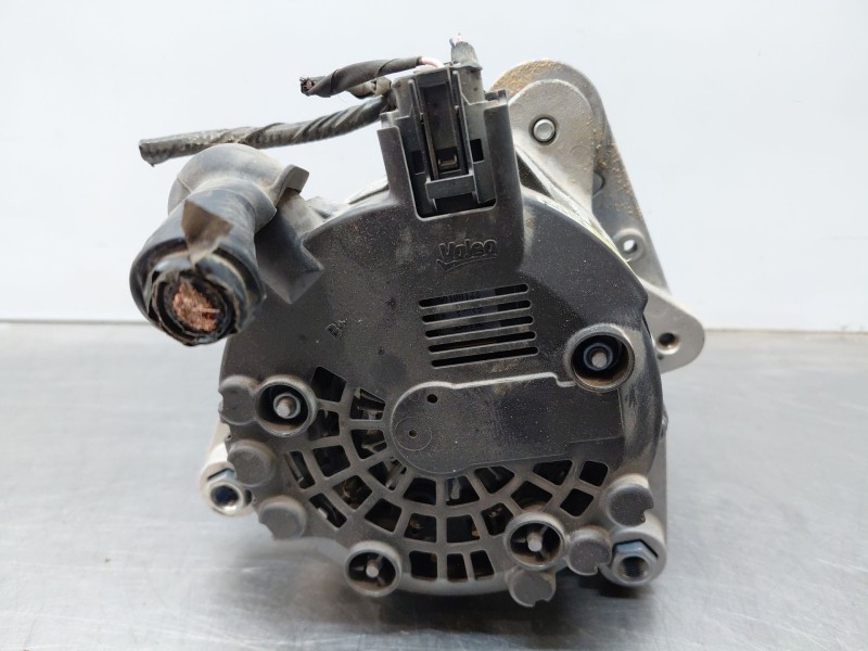 Recambio de alternador para kia sportage concept referencia OEM IAM 373002M520  