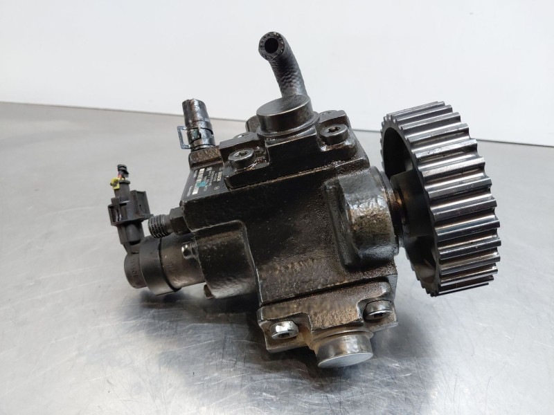 Recambio de bomba inyeccion para chevrolet captiva (c100, c140) 2.0 d 4wd referencia OEM IAM   