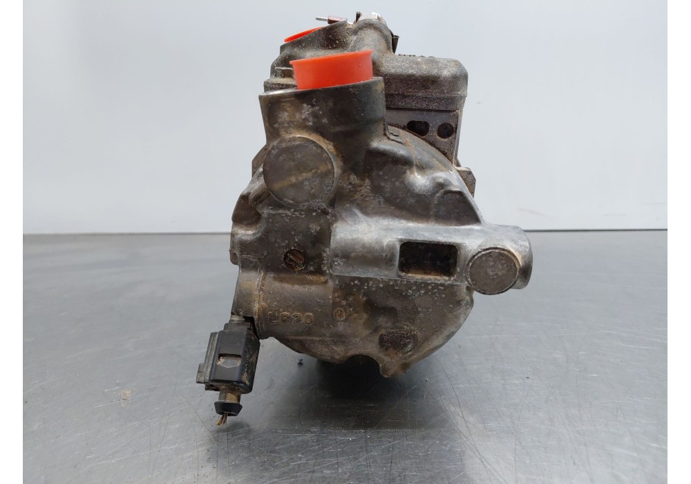 Recambio de compresor aire acondicionado para audi a5 sportback (8ta) 2.0 tdi referencia OEM IAM 8K0260805N  