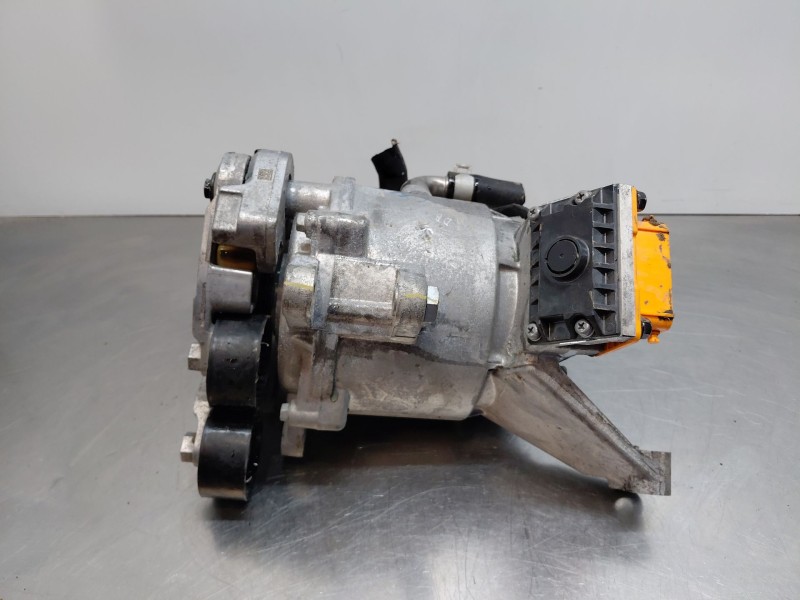 Recambio de alternador para hyundai tucson hybrid referencia OEM IAM   