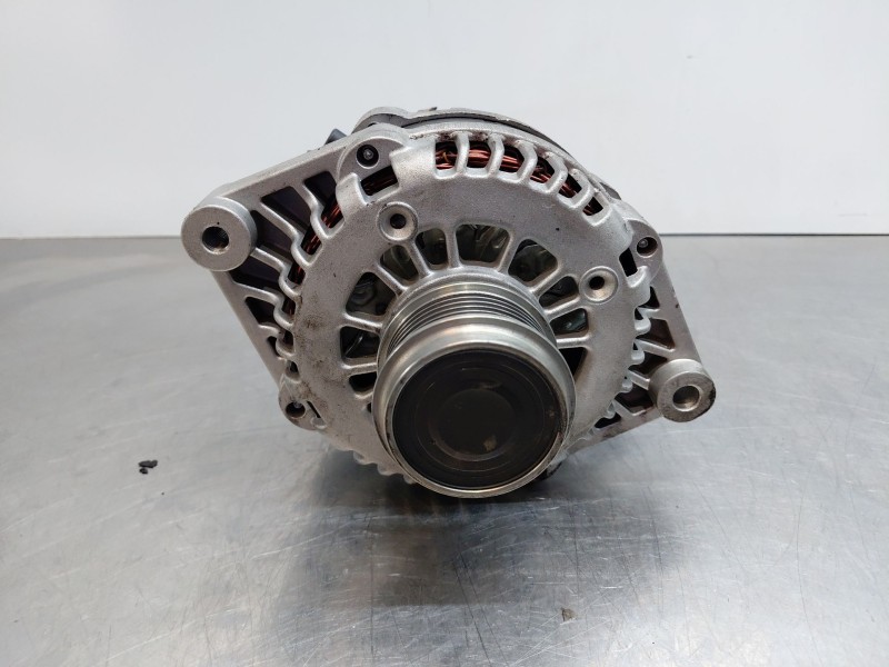 Recambio de alternador para chevrolet captiva (c100, c140) 2.0 d 4wd referencia OEM IAM 96988215  