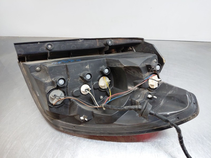 Recambio de piloto trasero izquierdo para chevrolet captiva (c100, c140) 2.0 d 4wd referencia OEM IAM   