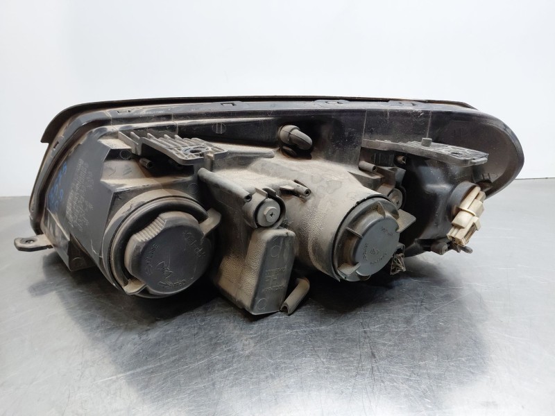 Recambio de faro derecho para chevrolet captiva (c100, c140) 2.0 d 4wd referencia OEM IAM 96626974  