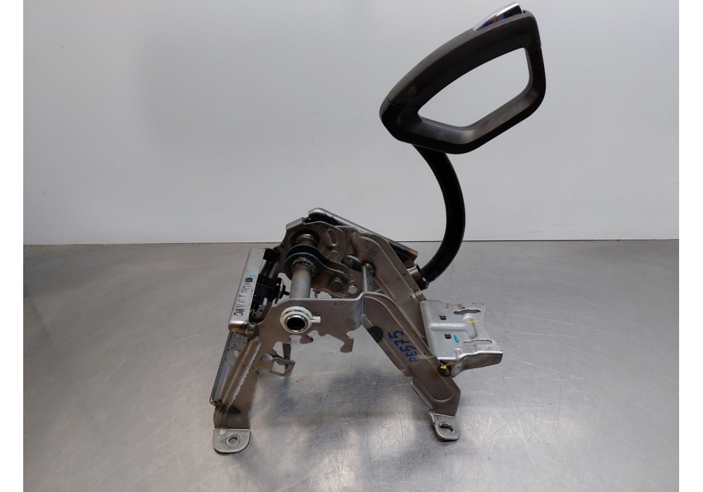 Recambio de palanca freno de mano para chevrolet captiva (c100, c140) 2.0 d 4wd referencia OEM IAM 20766704  