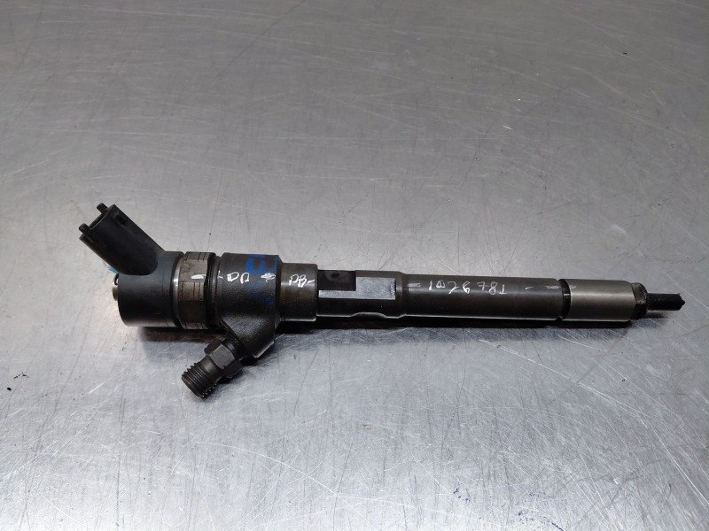 Recambio de inyector para chevrolet captiva (c100, c140) 2.0 d 4wd referencia OEM IAM   