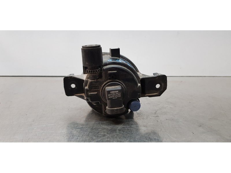 Recambio de faro antiniebla derecho para bmw serie 1 berlina (e81/e87) 123d referencia OEM IAM 63177837502  