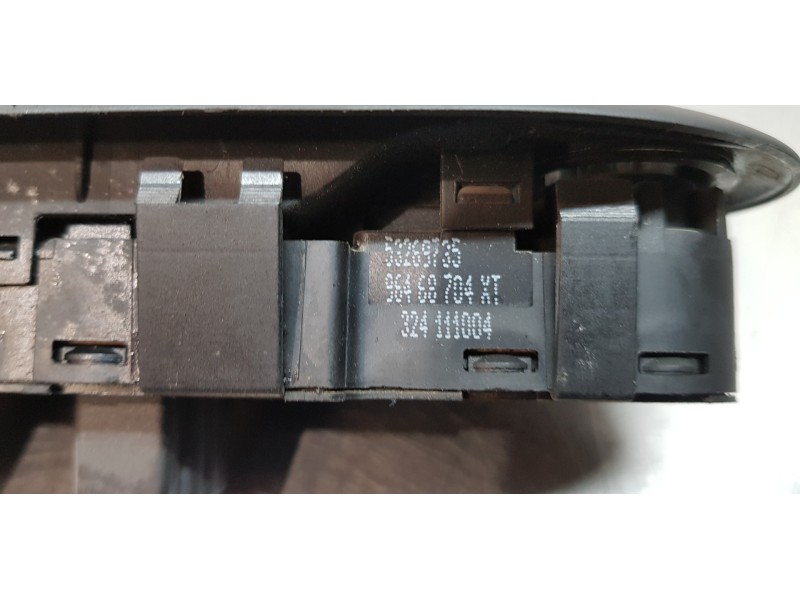 Recambio de mando elevalunas delantero izquierdo para peugeot 407 sw premium referencia OEM IAM 96468704XT  