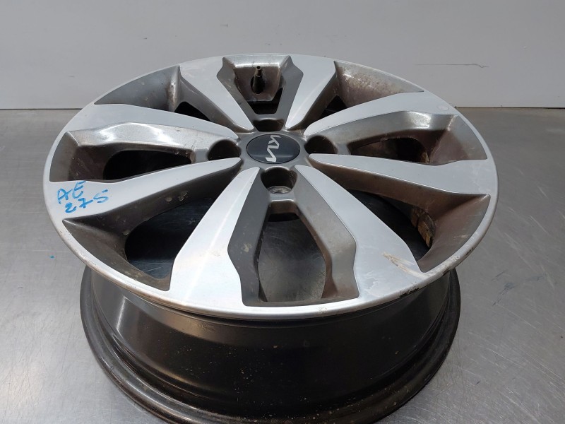 Recambio de llanta para kia stonic (ybcuv) drive referencia OEM IAM   