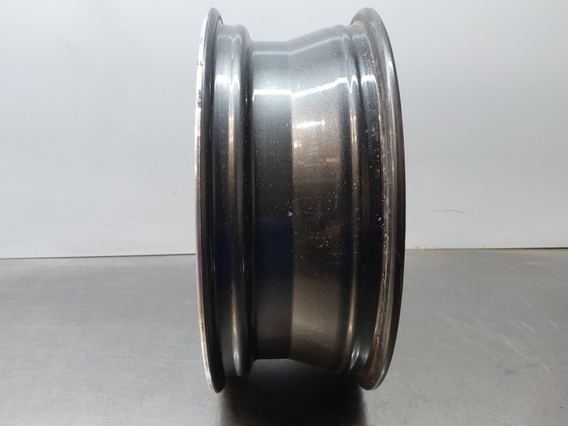 Recambio de llanta para kia stonic (ybcuv) drive referencia OEM IAM   