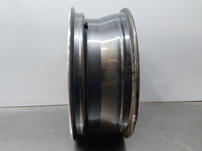 Recambio de llanta para kia stonic (ybcuv) drive referencia OEM IAM   