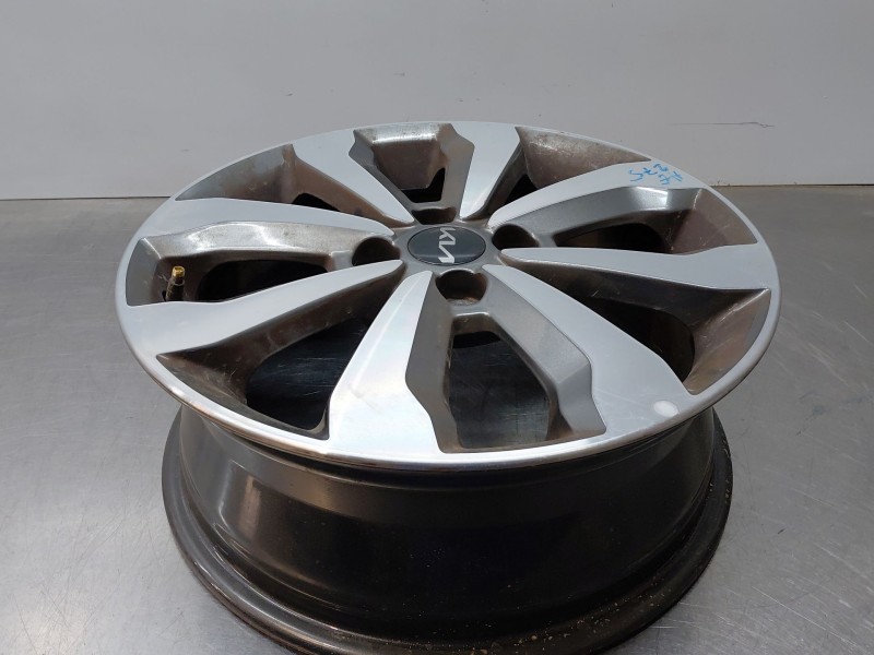 Recambio de llanta para kia stonic (ybcuv) drive referencia OEM IAM   