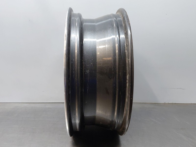 Recambio de llanta para kia stonic (ybcuv) drive referencia OEM IAM   