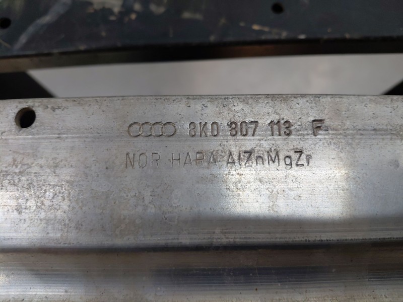Recambio de refuerzo paragolpes delantero para audi a5 sportback (8ta) 2.0 tdi referencia OEM IAM 8K0807113F  