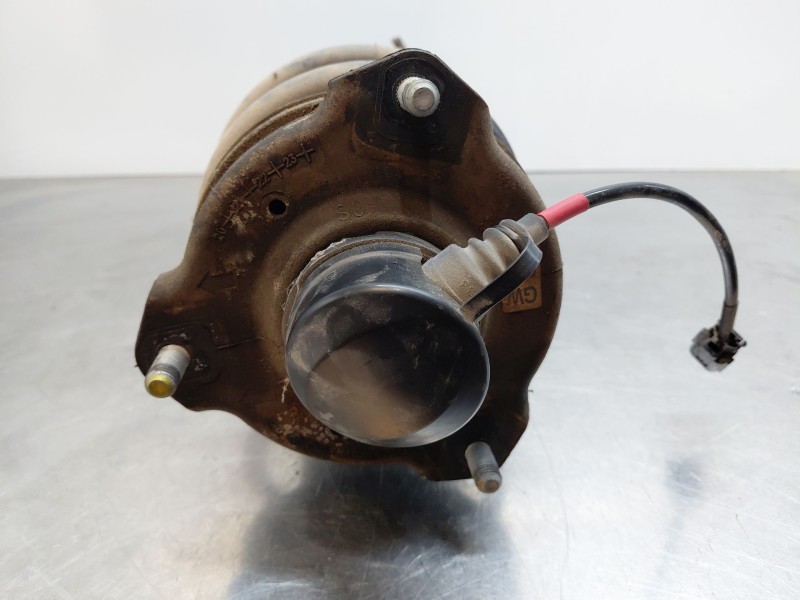 Recambio de amortiguador delantero derecho para hyundai tucson hybrid referencia OEM IAM   