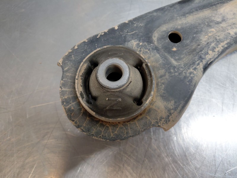 Recambio de brazo suspension inferior delantero derecho para hyundai tucson hybrid referencia OEM IAM   