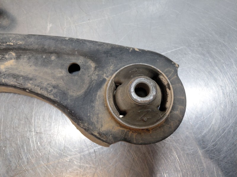 Recambio de brazo suspension inferior delantero izquierdo para hyundai tucson hybrid referencia OEM IAM   