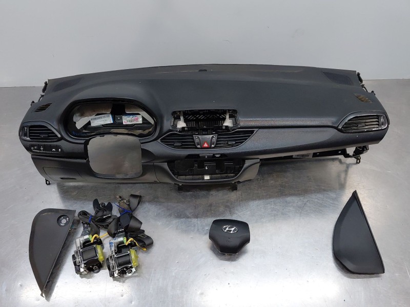 Recambio de kit airbag para hyundai i30 (pd) essence referencia OEM IAM 84710G4000TRY  