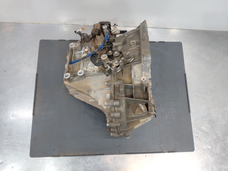 Recambio de caja cambios para kia sportage concept referencia OEM IAM 4300032AJ1  