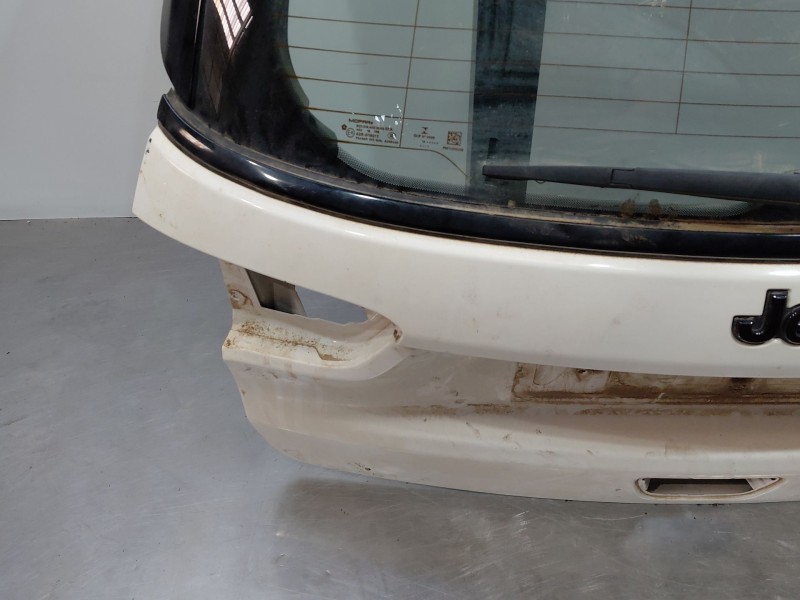 Recambio de porton trasero para jeep compass ii multiair referencia OEM IAM 68242348AA  
