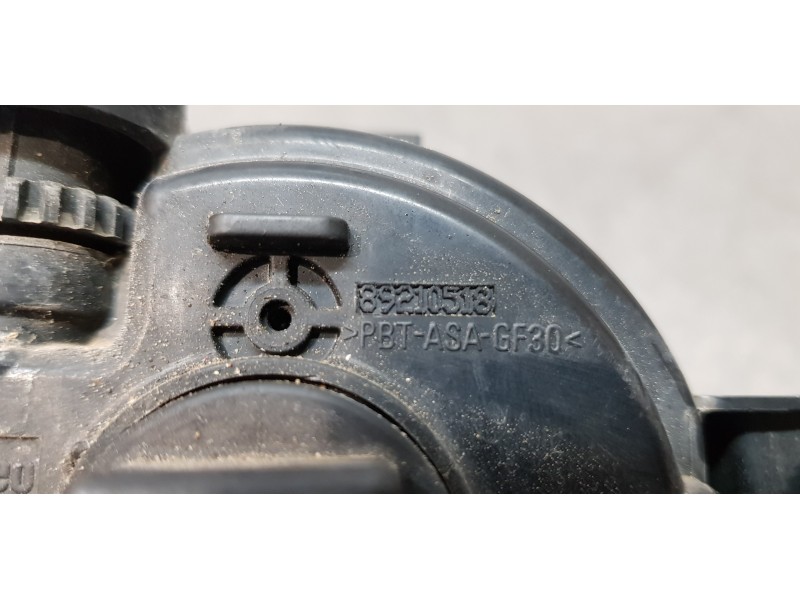 Recambio de faro antiniebla derecho para bmw serie 1 berlina (e81/e87) 123d referencia OEM IAM 63177837502  