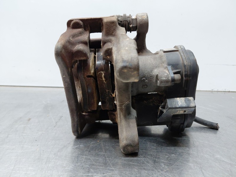 Recambio de pinza freno trasera derecha para audi q3 (8ug) advanced referencia OEM IAM 8U0615404B  