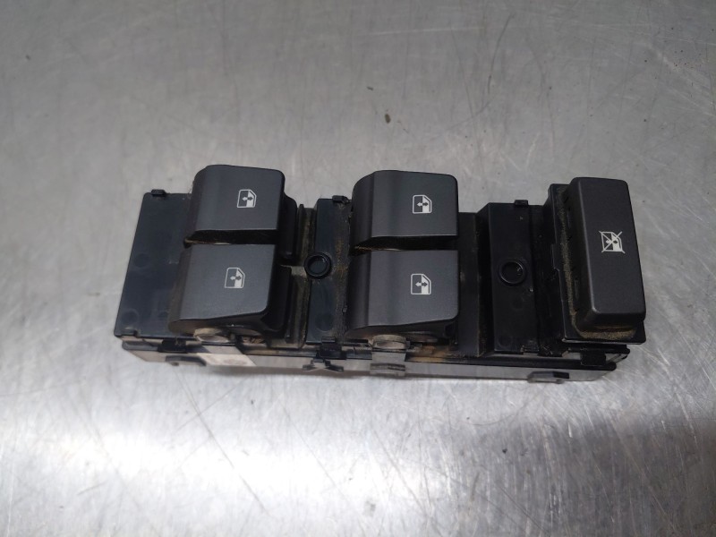 Recambio de mando elevalunas delantero izquierdo para hyundai i30 (pd) essence referencia OEM IAM   