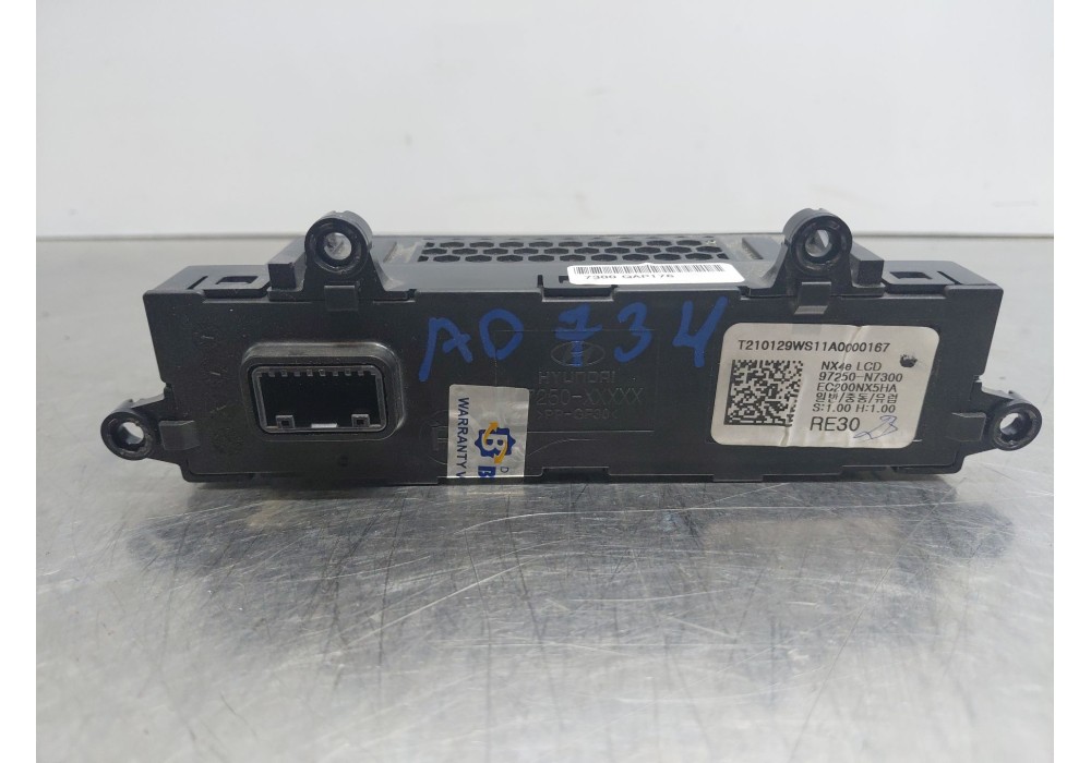 Recambio de mando calefaccion / aire acondicionado para hyundai tucson hybrid referencia OEM IAM 97250N7300  